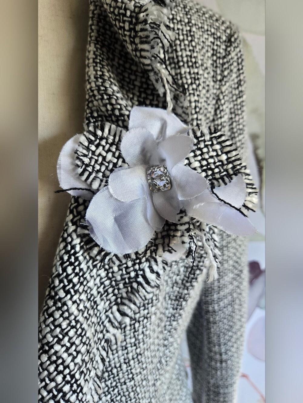 CACHÈ | Vintage Boucle Tweed Peplum Blazer Jacket in Black/White sz 6 - Picture 5 of 10